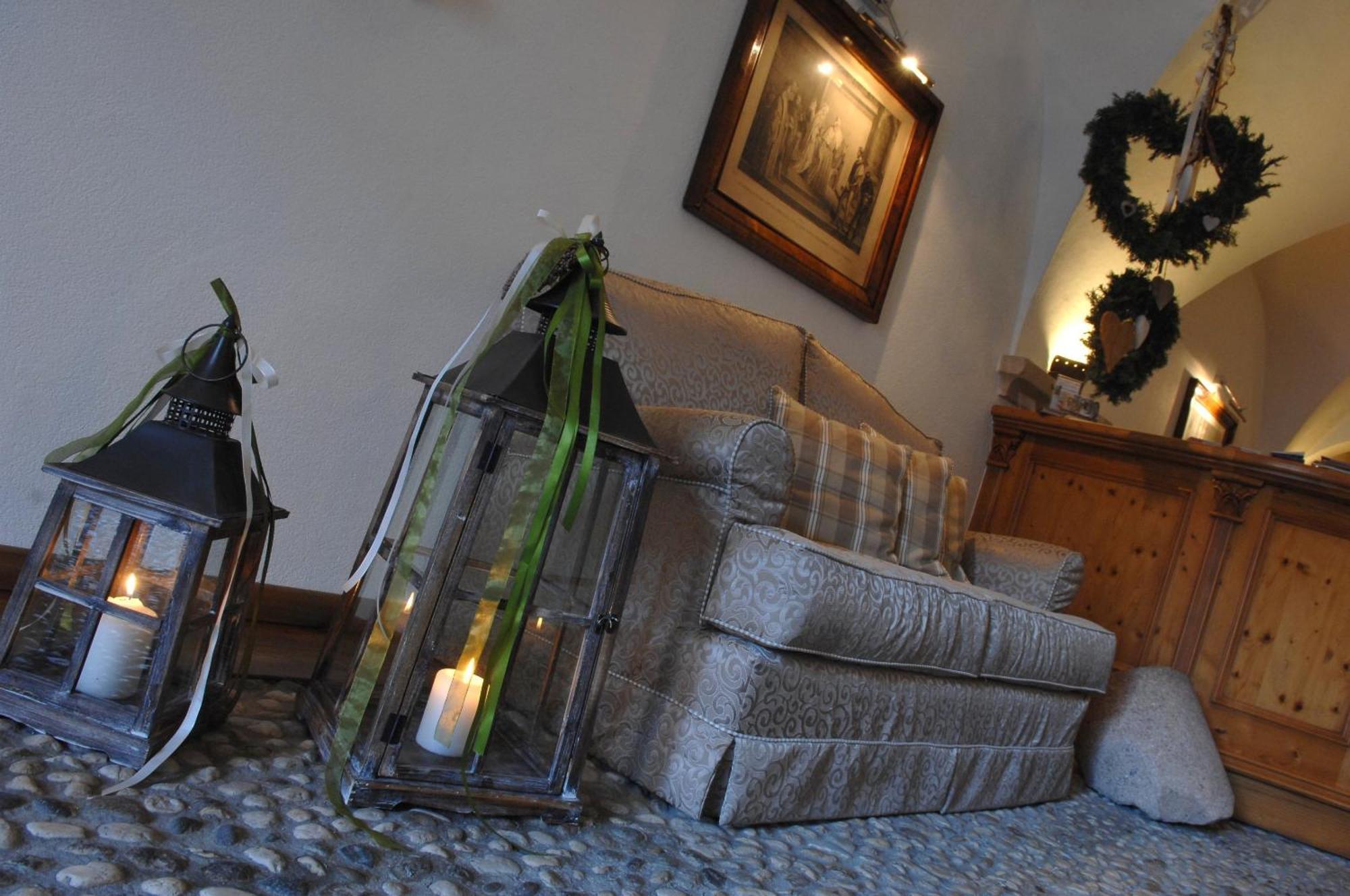 Romantic Hotel Excelsior Cavalese Esterno foto