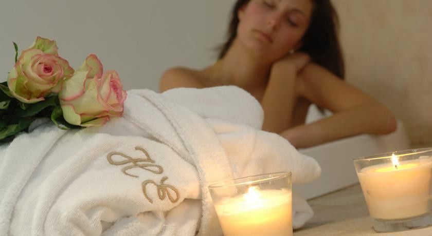 Romantic Hotel Excelsior Cavalese Esterno foto
