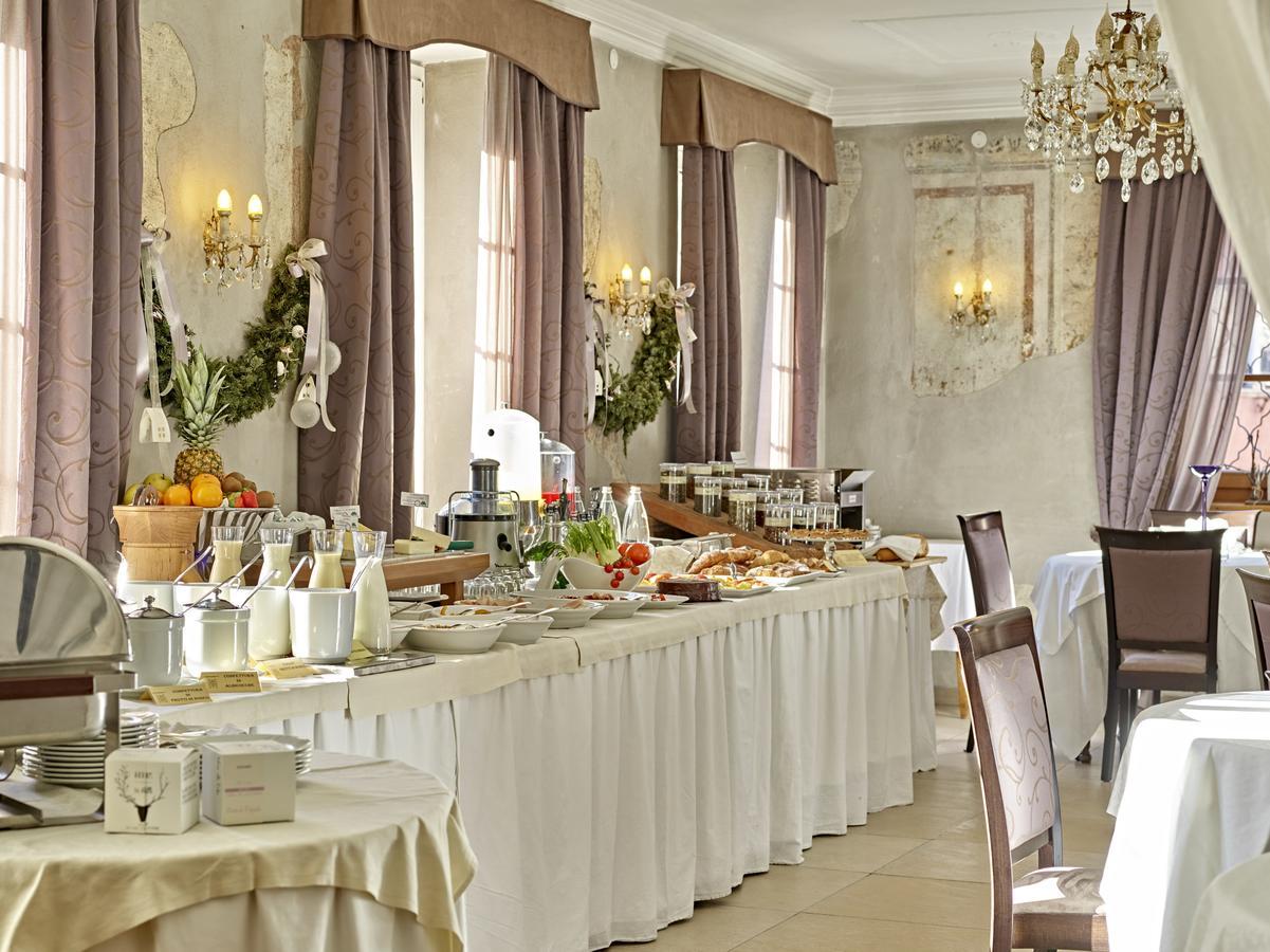 Romantic Hotel Excelsior Cavalese Esterno foto