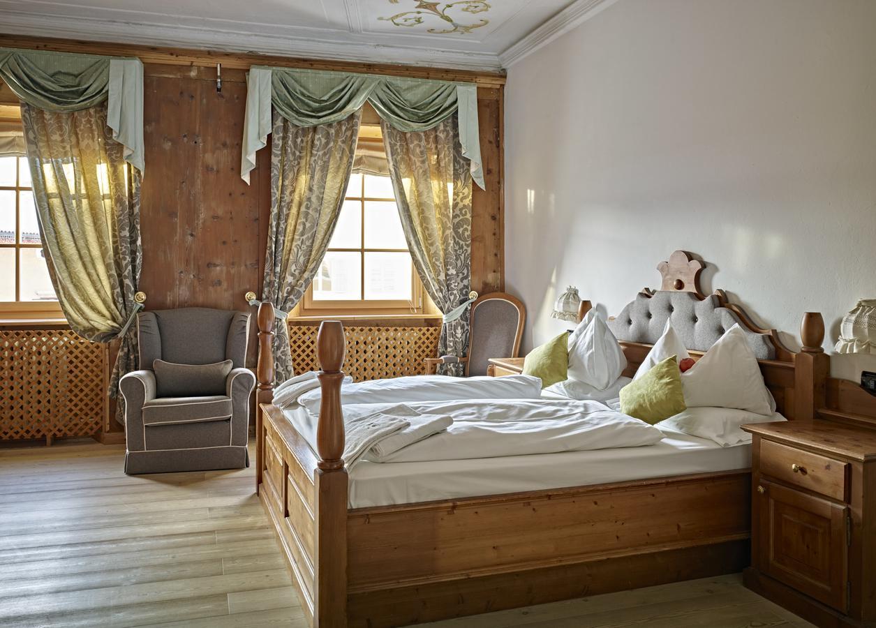Romantic Hotel Excelsior Cavalese Esterno foto