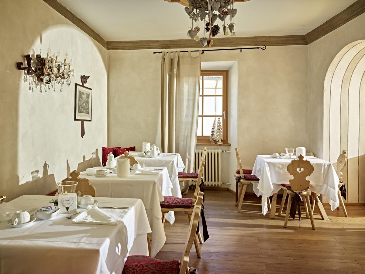 Romantic Hotel Excelsior Cavalese Esterno foto