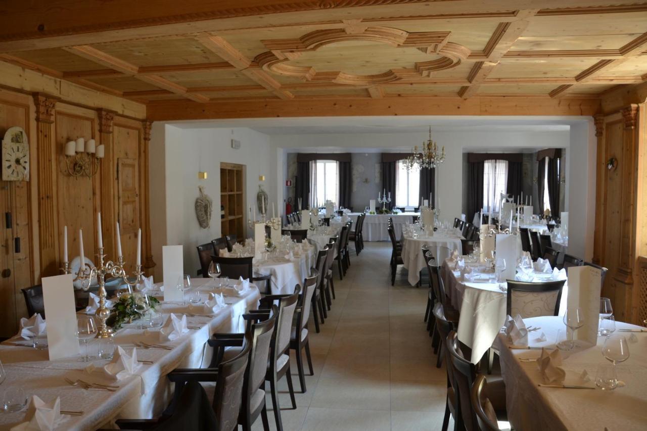 Romantic Hotel Excelsior Cavalese Esterno foto